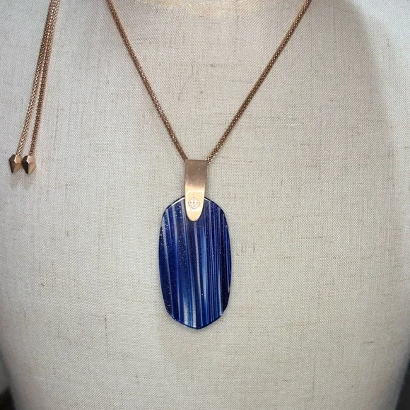 Kendra Scott Inez Pendant Necklace - Picture 7 of 7